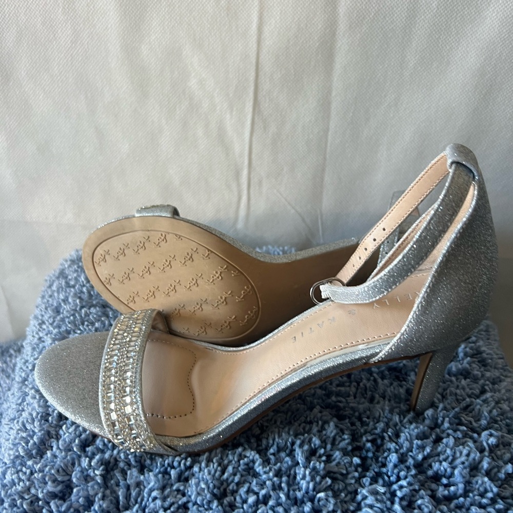 Kelly & Katie Kirstie  Silver Heels